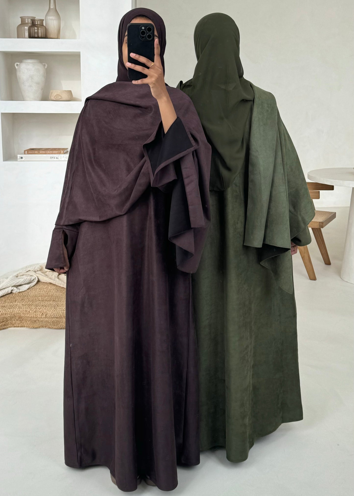 Suede Reem abaya - Sugarplum