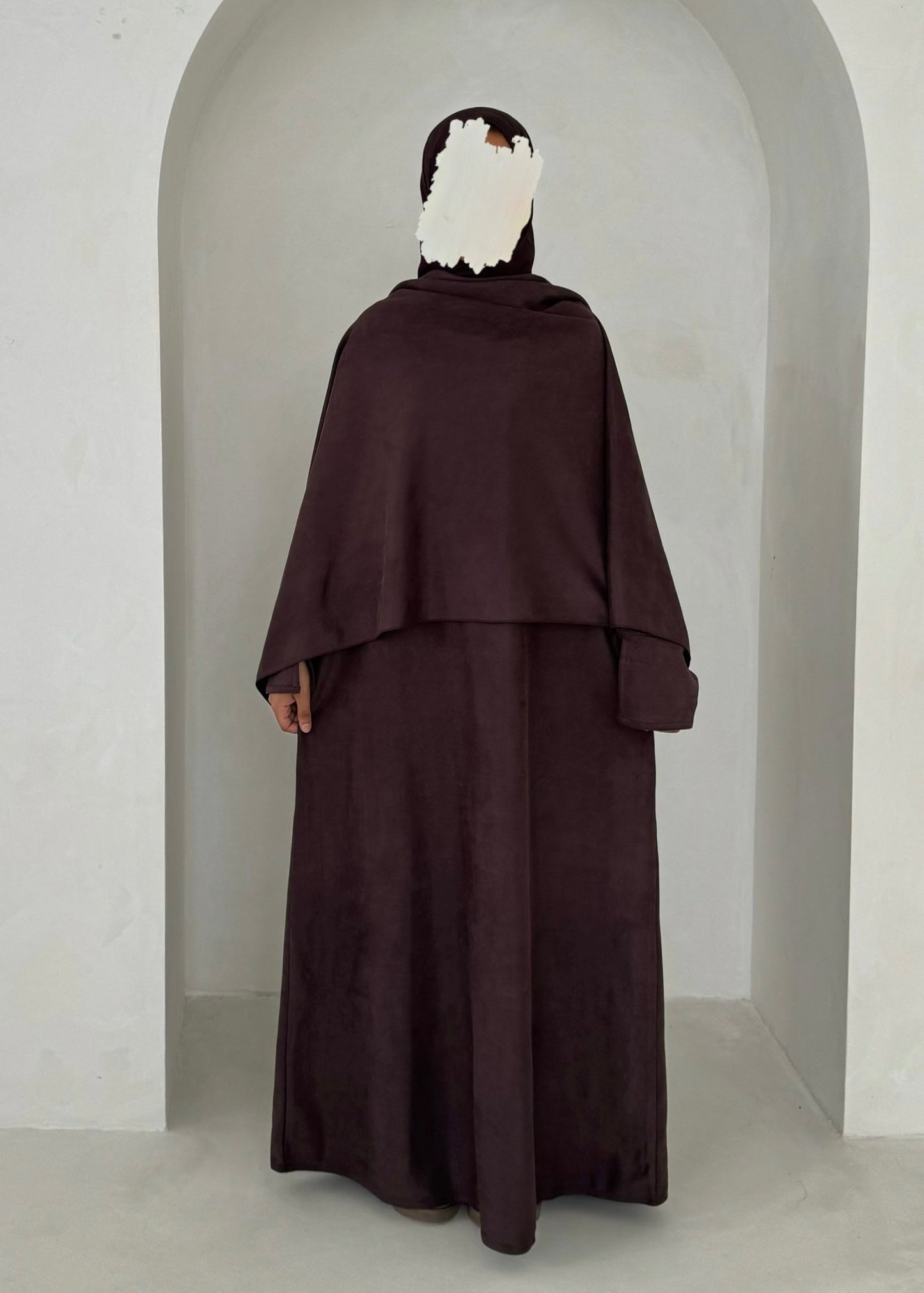 Suede Reem abaya - Sugarplum